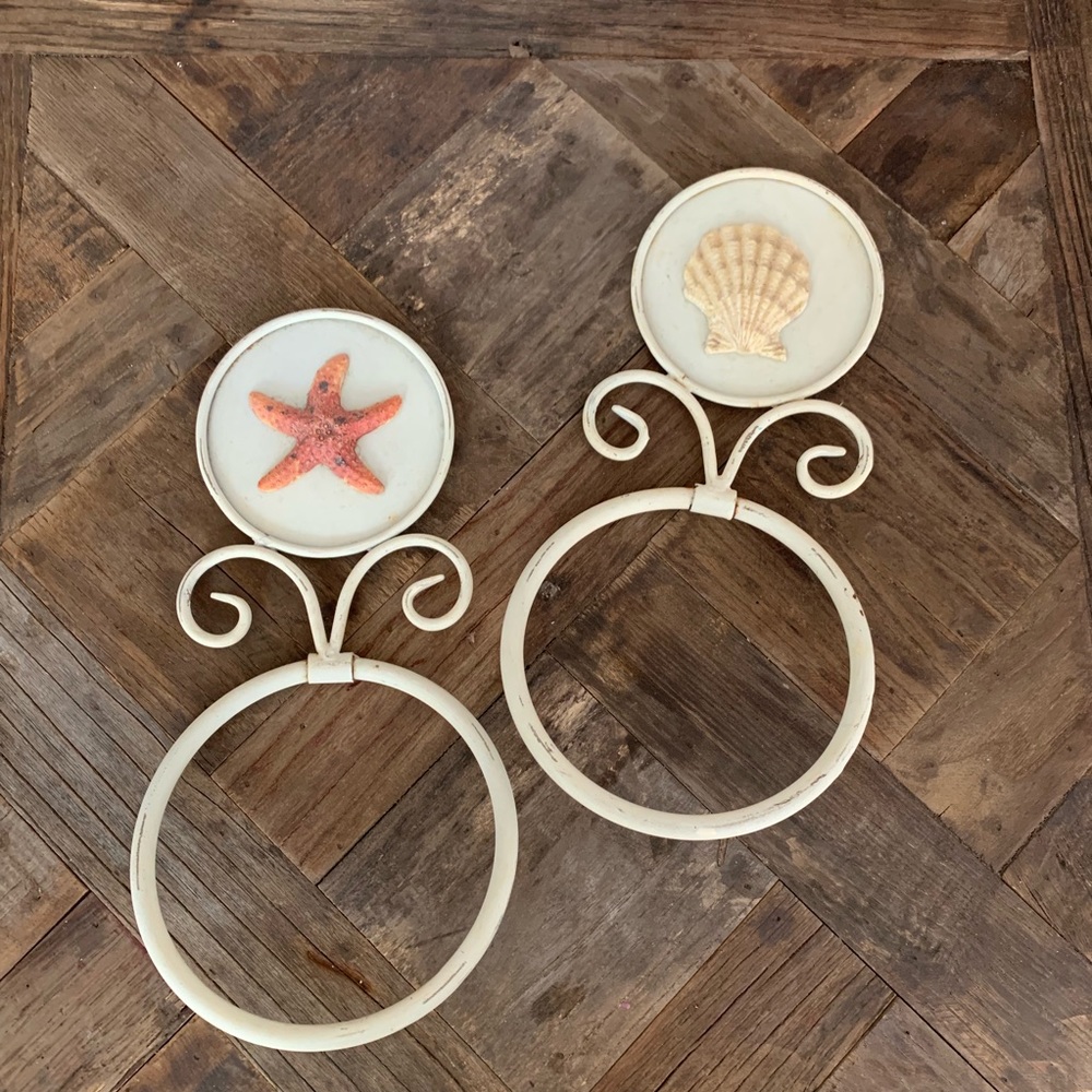 Seashell Towel Ring Set